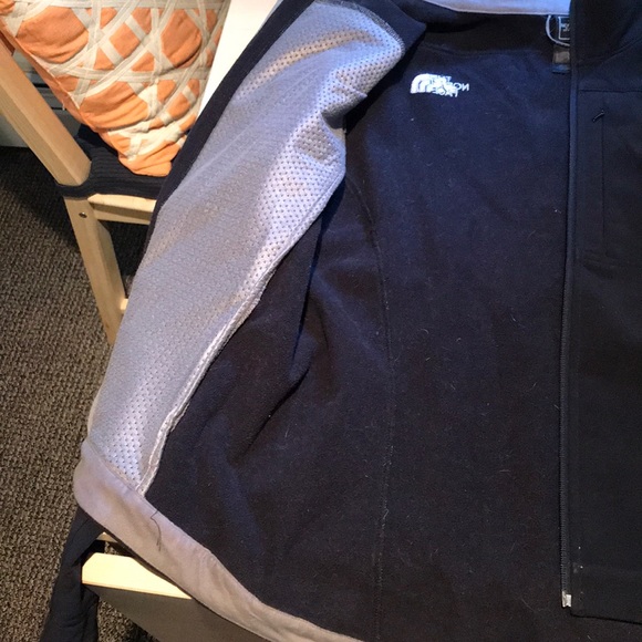 North Face black nylon jacket - Picture 3 of 3